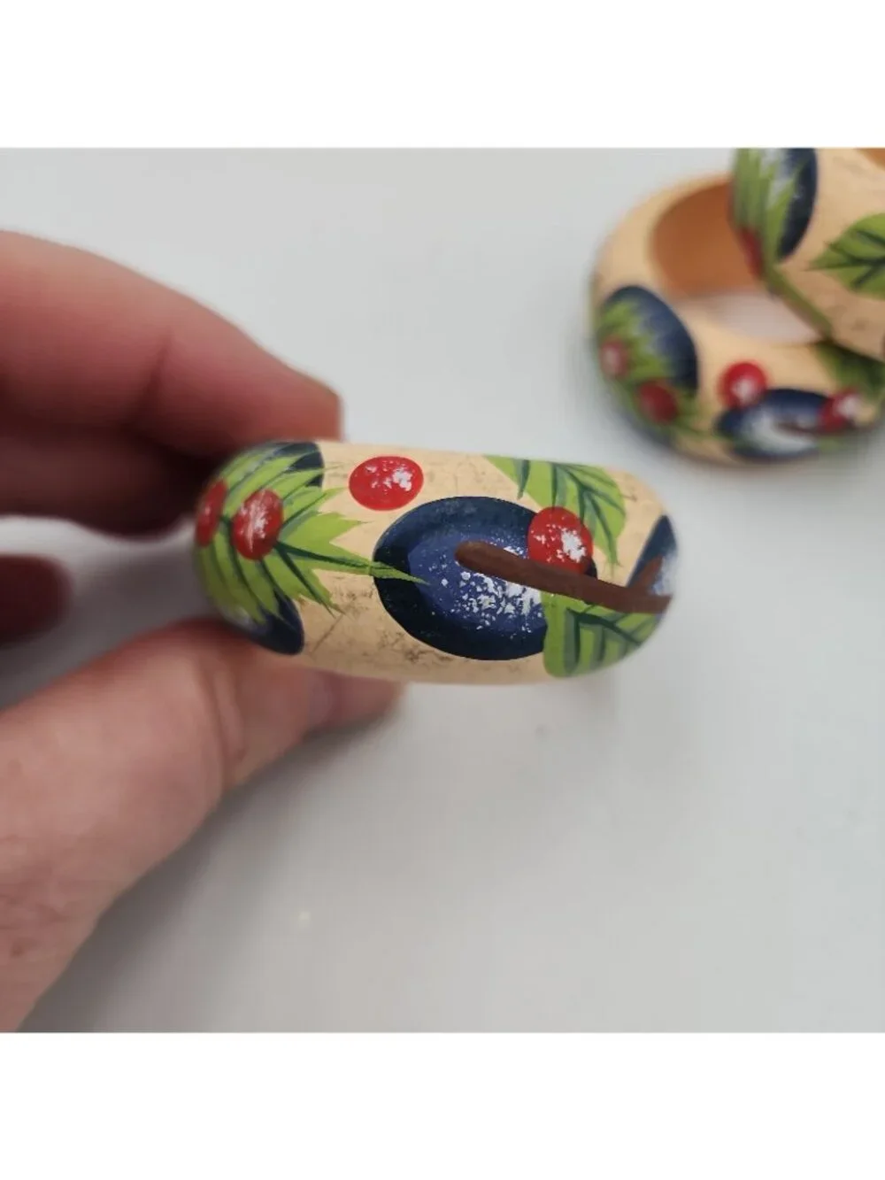 Auckey NAPKIN RING Holders Table Décor 4 Hand Painted Wood Floral Napkin Rings